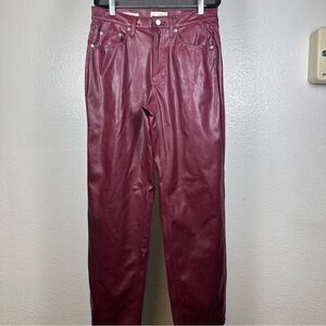 Universal Thread Women’s Burgundy Mid-Rise Baggy Pants Size 8